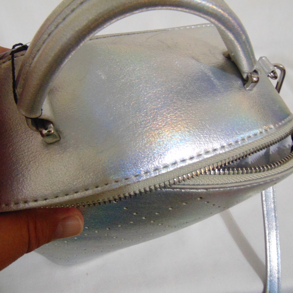 Street Level Silver Metallic Crossbody - Picture 4 of 8